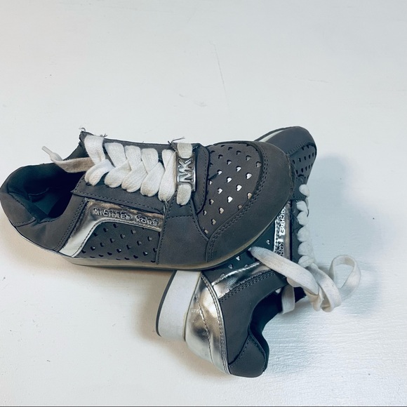 MICHAEL KORS SNEAKERS GRAY SIZE 12 - Picture 4 of 7